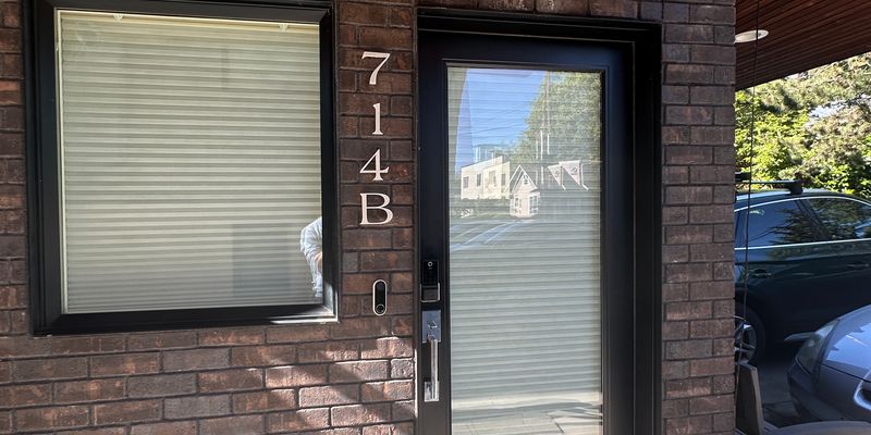 Seattle House: 714b 11th Ave E