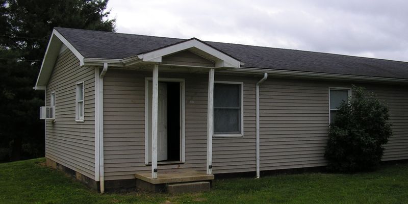 Horse Cave Apartment: 3812 Charlie Moran Hwy