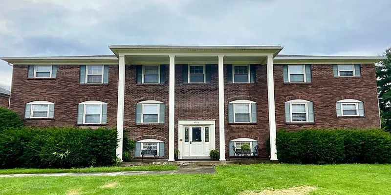 Louisville Apartment: 4506 Landside Dr