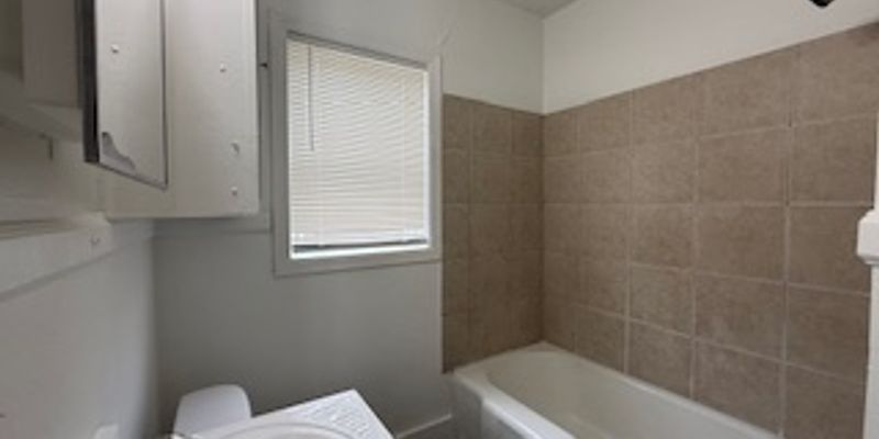 Wichita Apartment: 836 N Oliver St