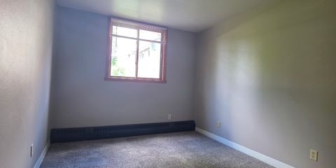 Bedroom 1.JPG