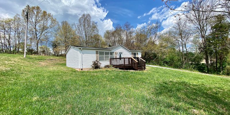 Tazewell House: 1216 Presnell Drive