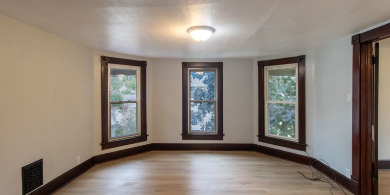 Galesburg Apartment: 265 Duffield Ave