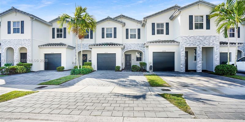 Homestead House: 2676 SE 12th Pl
