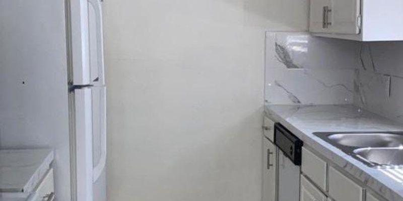 Corpus Christi Apartment: 240 Indiana Ave