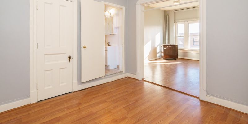 Minneapolis Apartment: 2957 Lyndale Ave S