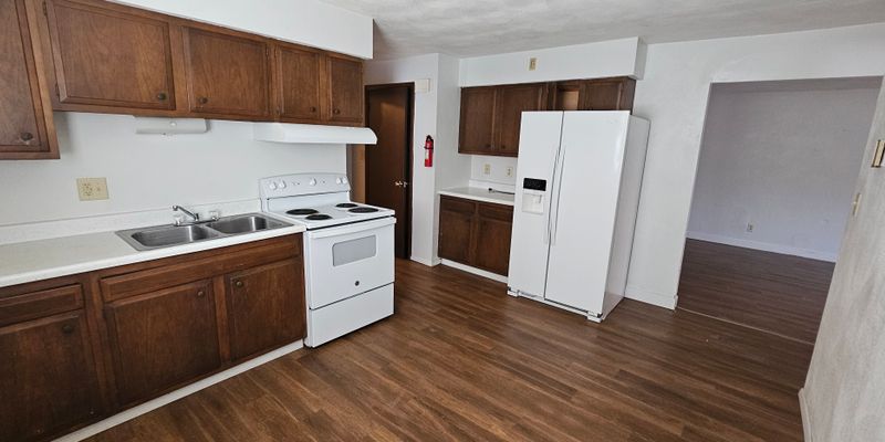 Dubuque Apartment: 1710 Westridge Court