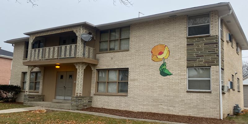 Milwaukee Apartment: 4236 North 91st Street