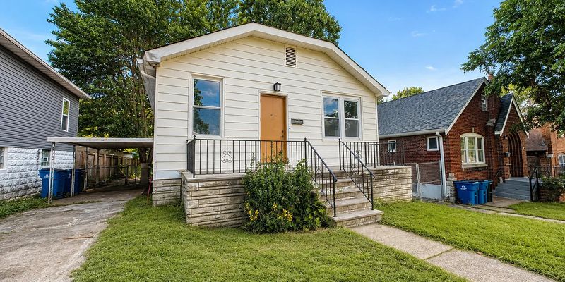 Affton House: 8527 Philo Ave