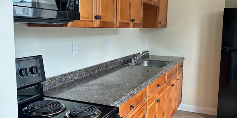 Baltimore Apartment: 317 E North Ave