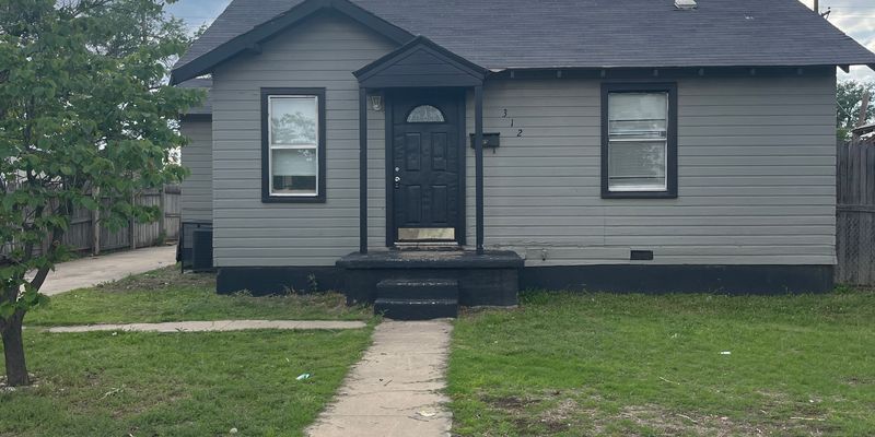 Amarillo House: South Georgia Street