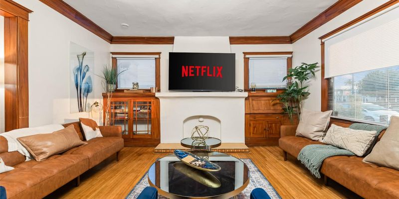 Long Beach House: 732 Redondo Ave