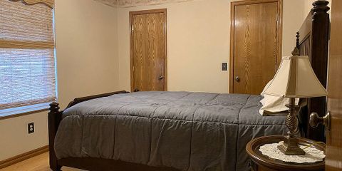 bed 2.jpg