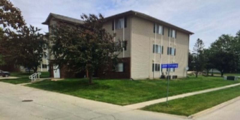 North Liberty Apartment: 20 Zeller Crossing