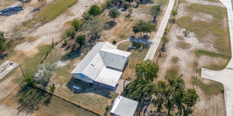 Marion House: 406 Sea Willow Dr
