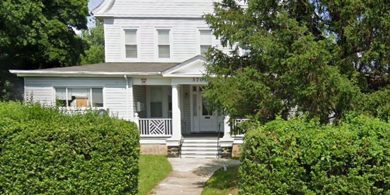 Baltimore House: 3701 Garrison Blvd