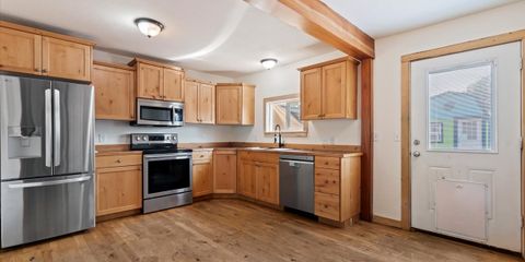 07-007_Kitchen.jpg