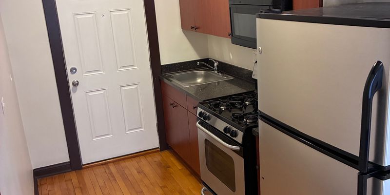 Chicago Apartment: 7720 S Marquette Ave.