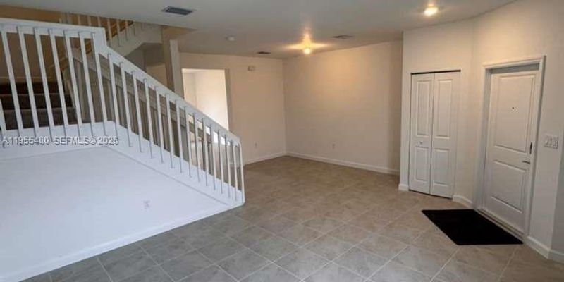 Homestead Townhome: 2721 SE 26th Rd