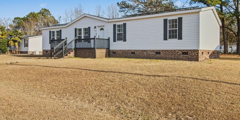 Jacksonville House: 212 Shipmans Pike