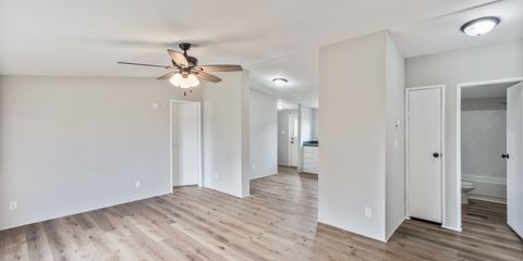 20 Conner Hogan Lane-13.jpg