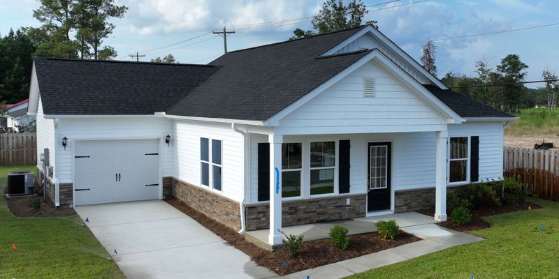 Conway House: 1044 Moen Lp