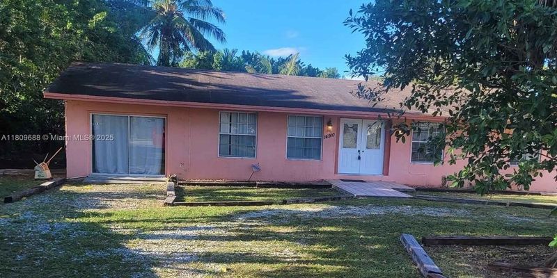 Miami House: 14910 S River Dr