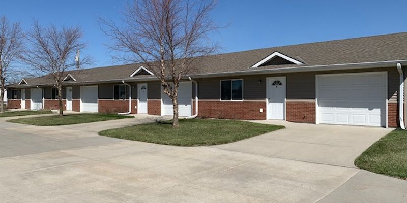 Fremont Apartment: 2619 Laverna St