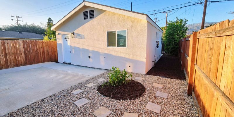 San Bernardino House: 156 E Marshall Blvd #2