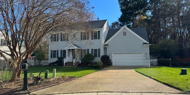 Seaford House: 307 Ludlow Dr