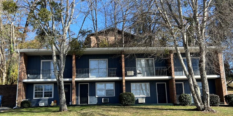 Red Bank Apartment: 112 Sweetland Dr