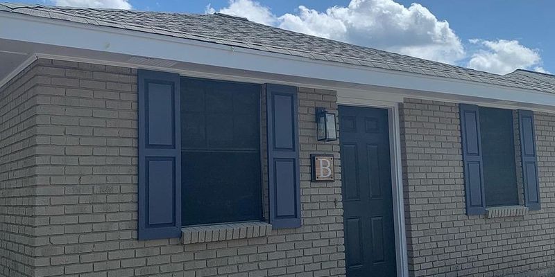 Hattiesburg Apartment: 119 N 35th Ave