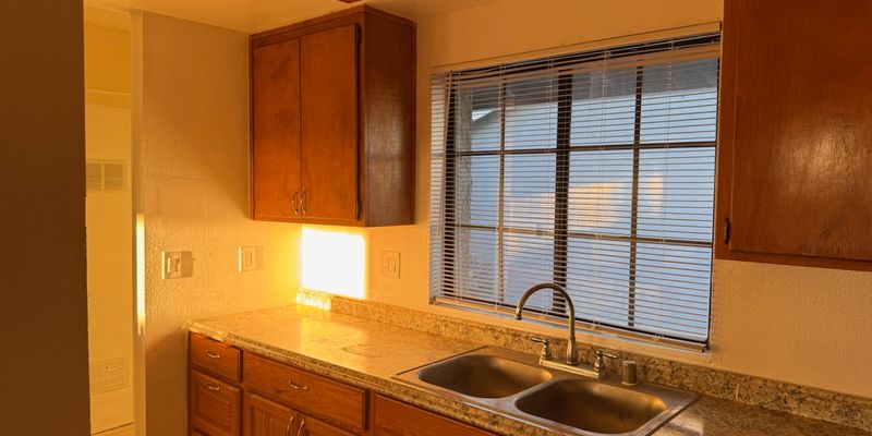 Apple Valley Apartment: 13584 Yakima Rd