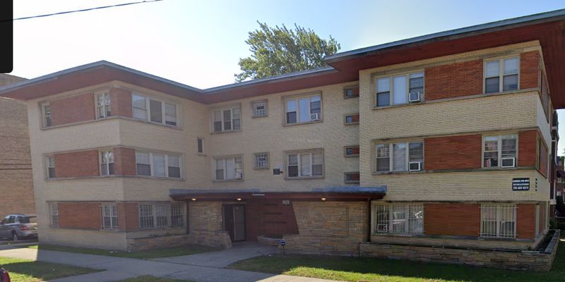 Chicago Apartment: 8001 S Hermitage Ave