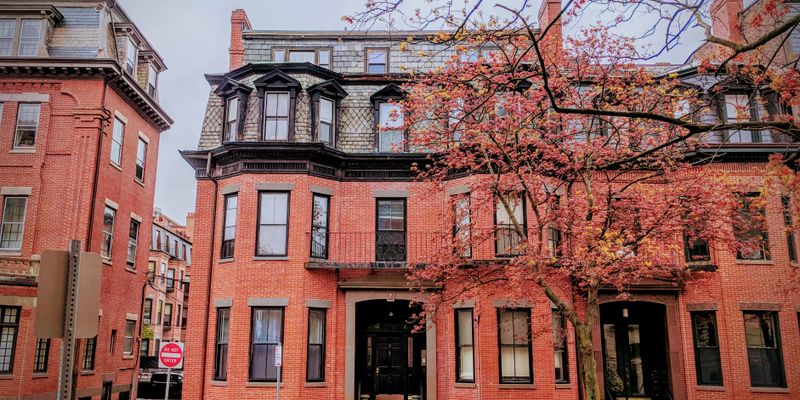 Boston Apartment: 3 Gloucester Street #5
