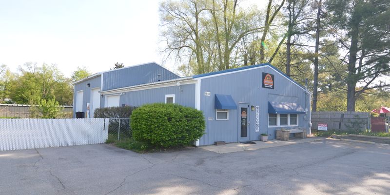 Elkhart House: 1640 E Bristol St