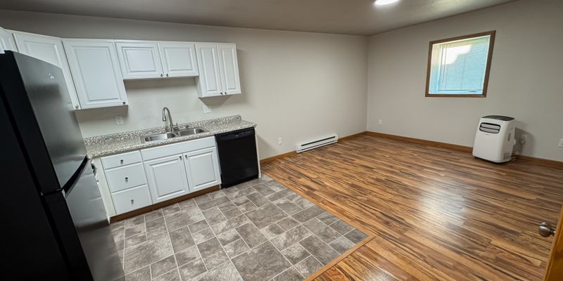 Beulah Apartment: 117 Main St W