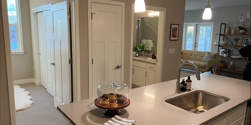 Lafayette House: 230 S Cherrywood Dr