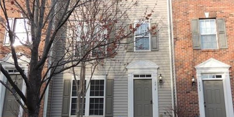 Charlotte Apartment: 15819 Castle Watch Ave