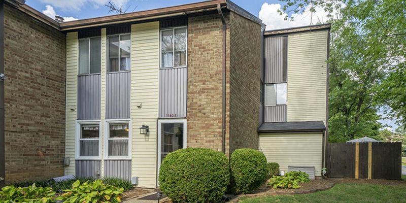 Louisville House: 11403 N Tazwell Dr