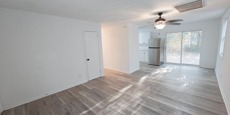 Aiken Apartment: 469 Monetta St S E