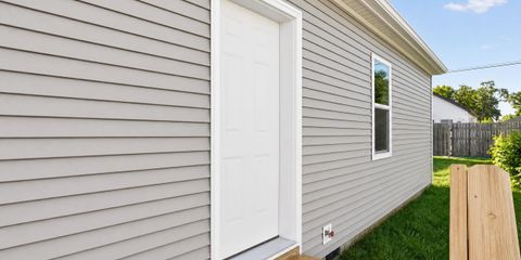 41-11076-Maxwell-Ave-WindowStill-Photography.jpg