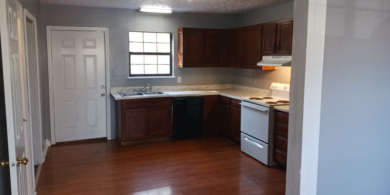 Sevierville Apartment: 106 Jersey Dr