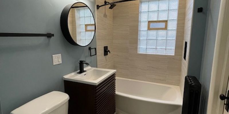 Chicago Apartment: 9210 S Loomis St