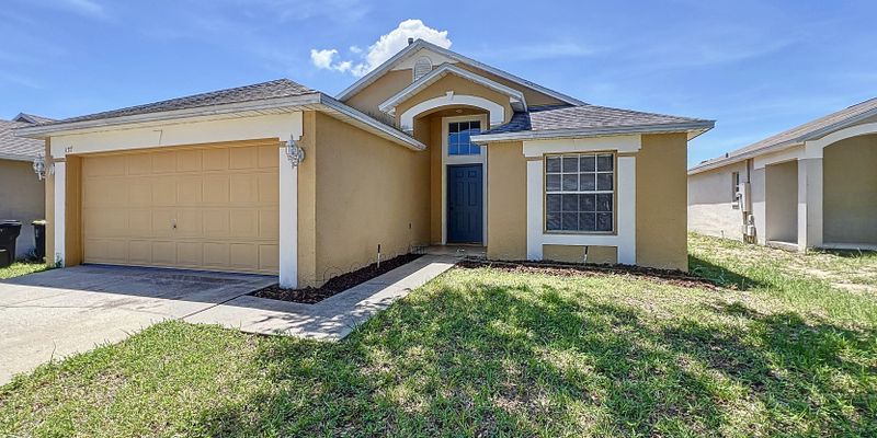 Davenport House: 137 Piano Ln