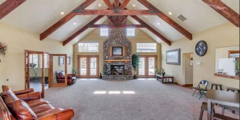 Clubhouse2.png