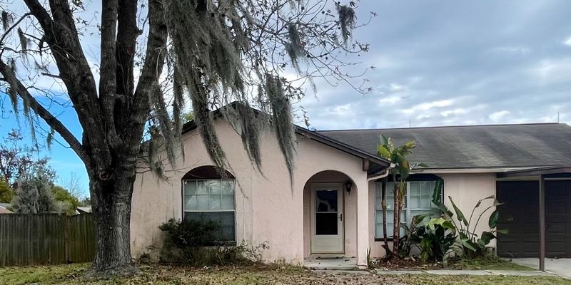 New Port Richey House: 7986 Avenal Loop