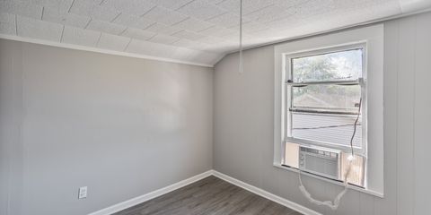 120 E Oak Street-14.jpg