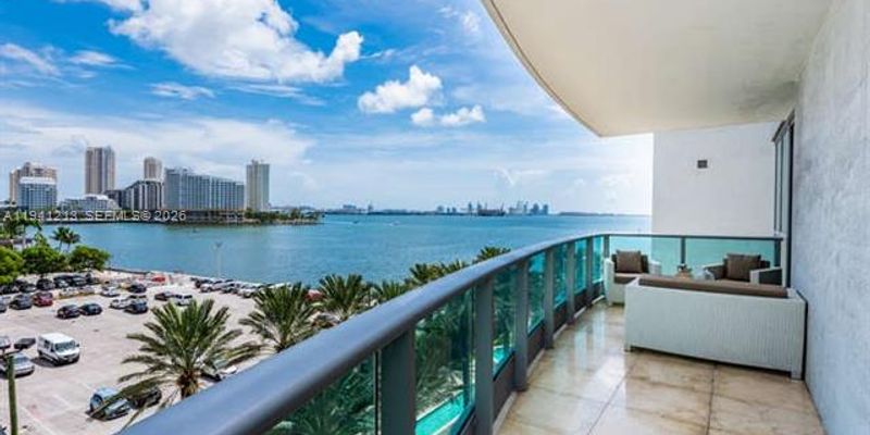 Miami Condo: 1331 Brickell Bay Dr