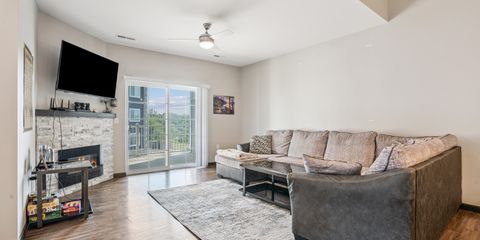 08-122_2869 Spring Rose Cir Unit 301.jpg